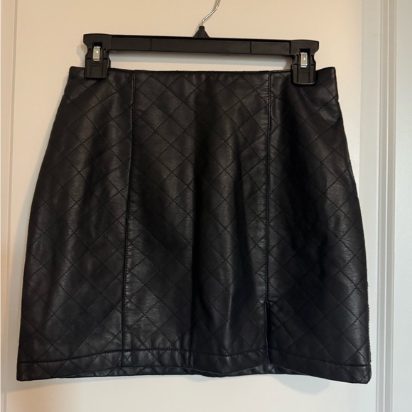 Black leather skirt - Picture 6 of 9